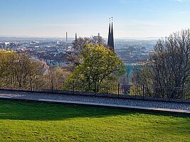 Blick auf Bielefeld im Sonnenschein